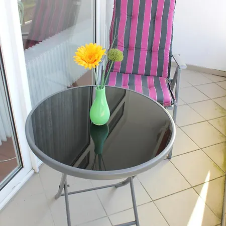 Haus Baltic - App 202 - Gepflegte Mit Seitl Seeblick Und Kostenlosem Saisonstrandkorb Appartement Grömitz