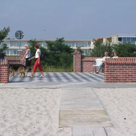 Haus Baltic - App 202 - Gepflegte Mit Seitl Seeblick Und Kostenlosem Saisonstrandkorb * Grömitz