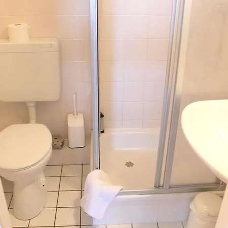 Haus Baltic - App 202 - Gepflegte Mit Seitl Seeblick Und Kostenlosem Saisonstrandkorb Appartement Grömitz