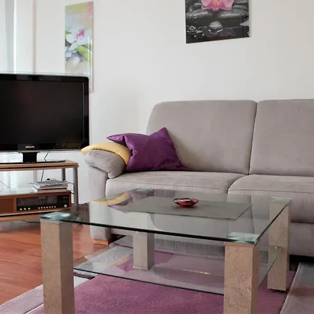 Haus Baltic - App 202 - Gepflegte Mit Seitl Seeblick Und Kostenlosem Saisonstrandkorb Grömitz