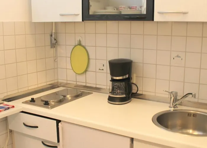 Haus Baltic - App 202 - Gepflegte Mit Seitl Seeblick Und Kostenlosem Saisonstrandkorb * Grömitz